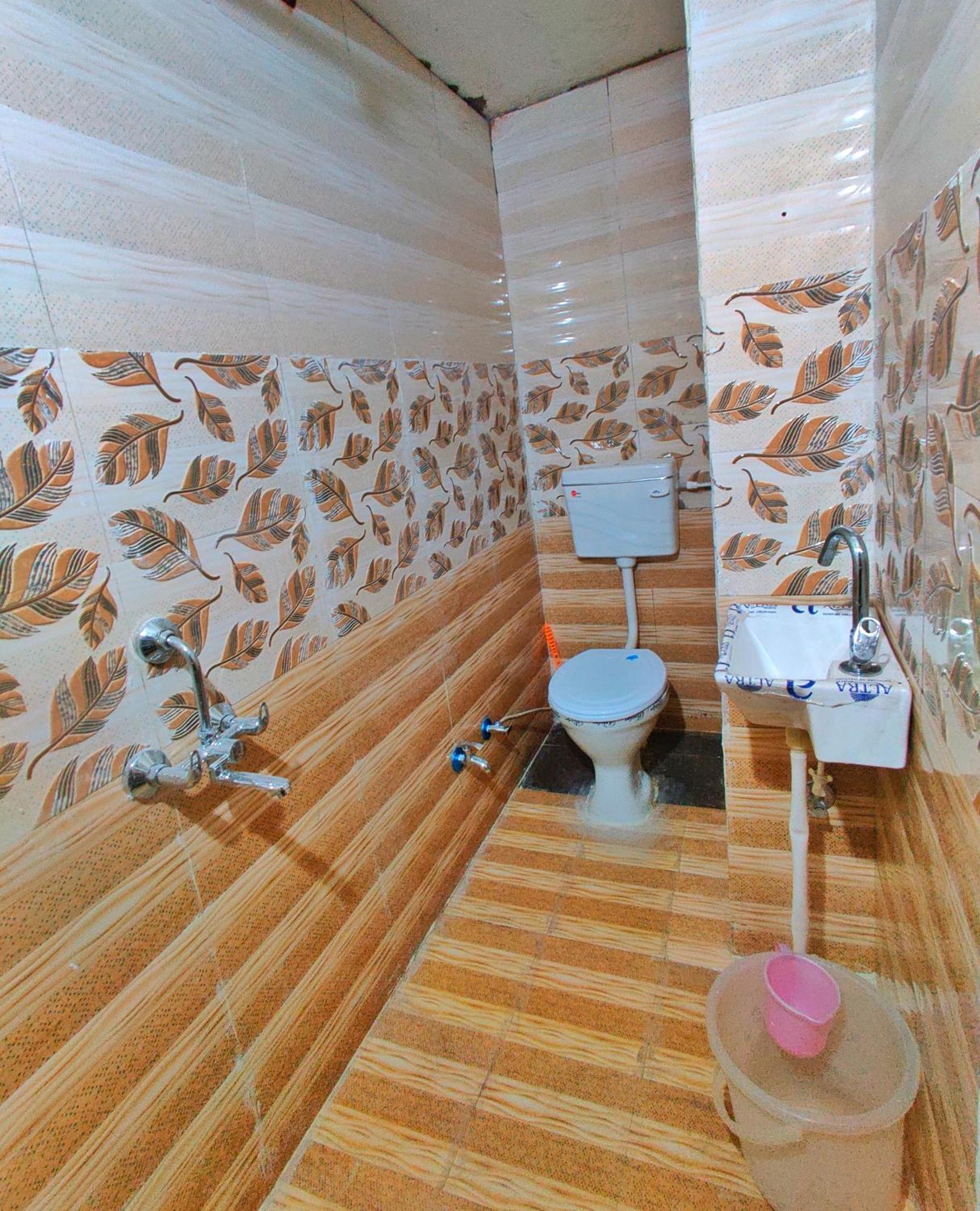Varah Square Guest House Пушкар Номер фото